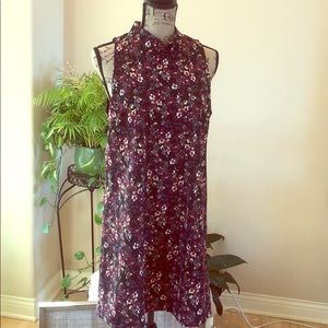 Lush Mock-neck sleeveless dress